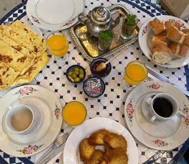 Layoun Casa | La Casa Espanyola