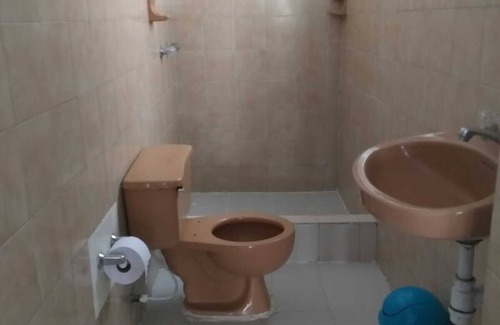 Popayan Cabaña | La casa está ubicada cerca al centro, parqueadero gratis para vehículo mediano.