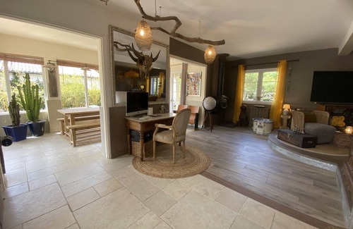 Saint-Trojan-les-Bains Villa | The Casa Familiale with swimming pool