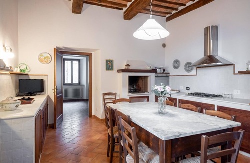 Panicale Casa | LA CASA IN PIAZZA