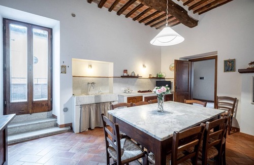 Panicale Casa | LA CASA IN PIAZZA