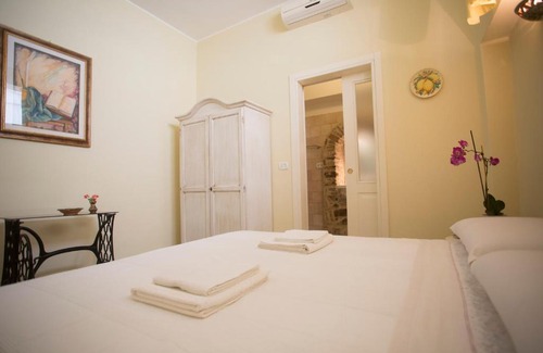 Rocca Imperiale Cama Y Desayuno | La Casa Incantata