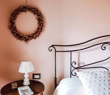 Suvereto Casa | La casa nel castello e il giardino segreto