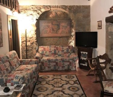 Pitigliano Apartamento | La Casa nel Tufo