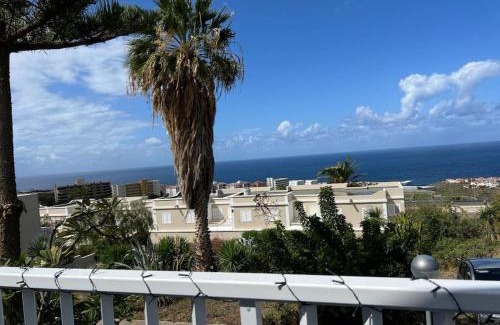 Bajamar Casa | La Casa Nostra - family oriented house in quiet area