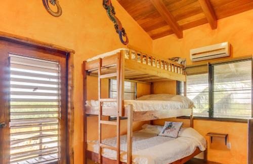 Boca Ciega Casa | La Casa Pura Vida