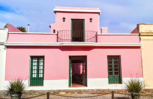 Barrio Historico Casa | La Casa Rosada del Barrio Histórico