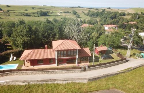 Llamigo Casa | La Casa Roja Asturias