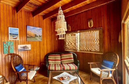 Cerro Azul Casa | La Casa Roja Cerro Azul