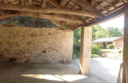 Callobre Apartamento | La Casa Roxa, naturaleza en Galicia a 12 kms. del mar