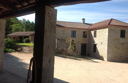 Callobre Apartamento | La Casa Roxa, naturaleza en Galicia a 12 kms. del mar