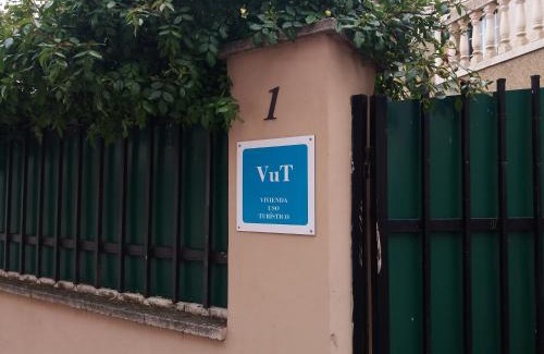 La Virgen del Camino Casa | La Casina de La Virgen del Camino VUT-LE-113