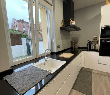 Gijon-Este Casa | La Casina de San Lorenzo