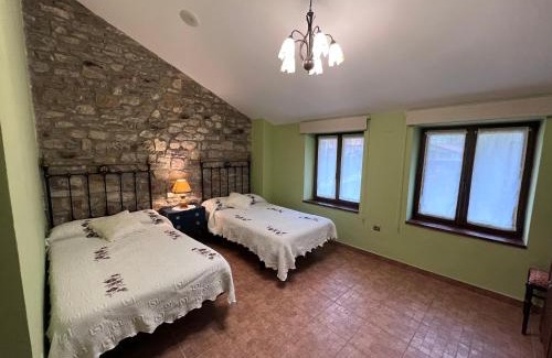Cremenes Casa | La Casina Del Rio