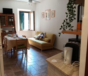 Caprarola Casa | La casina