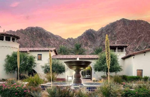 La Quinta Condominio | La Casita #2 * Romantic Studio at Legacy Villas* Views * 12 Pools *
