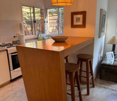 Villa Allende Casa | La casita anaranjá