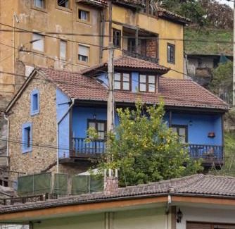 Langreo Casa | La casita azul