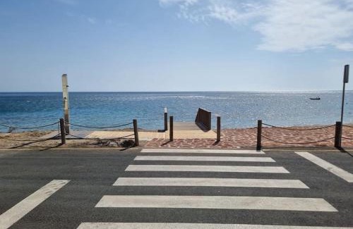 Pujaire Casa | La casita de Isabel, A pie de playa en La Fabriquilla
