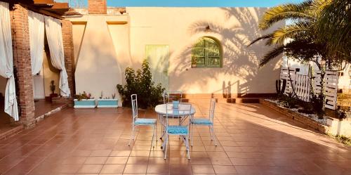 Alcala de Guadaira Apartamento | La Casita del Cactus - Casa de campo con piscina