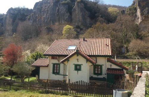 Sabando Casa | La Casita del Río