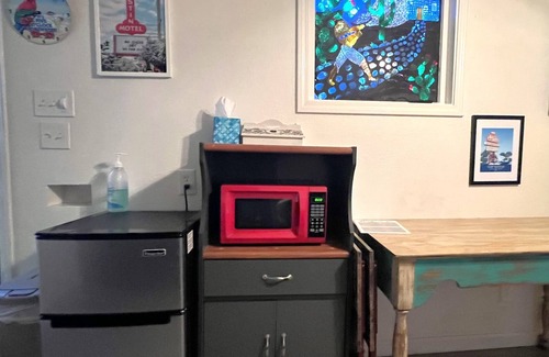 Holly Casa | LA CASITA ON EAST 7TH STREET