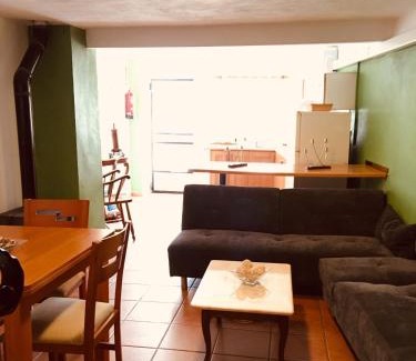 Macastre Casa | La casita Santa Bárbara
