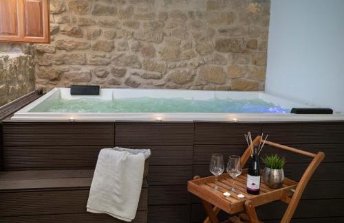 Ganuza Casa | La Casona de Alútiz & Bodega