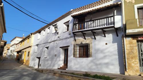 Cardenete Casa | La Casona de Roser