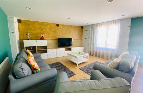 Abalos Apartamento | La Casona del Gallo
