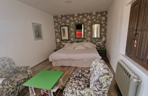 Villena Chalet De Esquí | La Catrina casa vacacional para familias y grupos grandes.