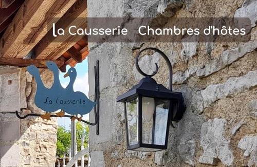 Gramat Cama Y Desayuno | La Causserie, Chambre d'Hôtes avec piscine interieure, pour vous seuls !