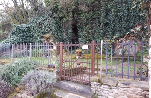Chatillon-Saint-Jean Casa | LA CAVE - STONE BUILDING