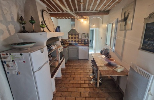 Grans Casa | La Chênaie, Mas Provençal 6 Personnes Avec Piscine