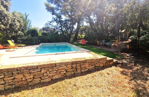Grans Casa | La Chênaie, Mas Provençal 6 Personnes Avec Piscine