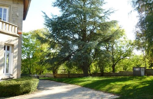Pernant Cama Y Desayuno | La chambre au Château