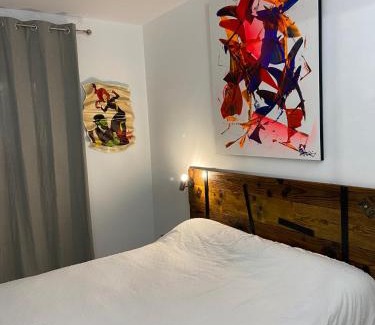Le Luc Cama Y Desayuno | La Chambre du Patio