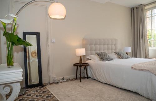 Lezat-sur-Leze Casa | La chambre du soleil