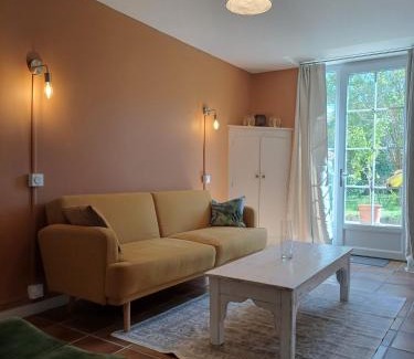 Lezat-sur-Leze Casa | La chambre du soleil