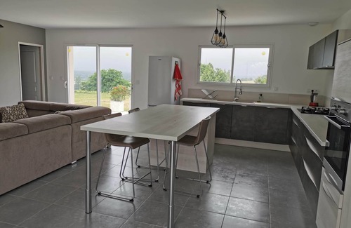 Brie-sous-Barbezieux Casa | La Chouette: new house, ideal for family vacations! Soothing view