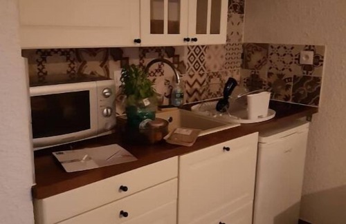La Couronne Apartamento | La Cigale charming studio in quiet residence
