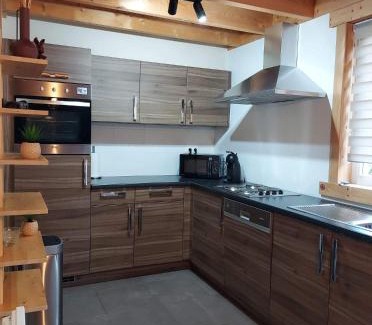 Froidchapelle Casa | La clairière du lac, le bungalow de l'écureuil