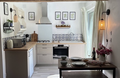 Saint-Romain Cabaña | La Colline de Tilleul - beautiful cottage near Aubeterre with pool 4 Star Rated!