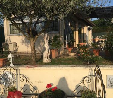 Sainte-Colombe Apartamento | La Colombe