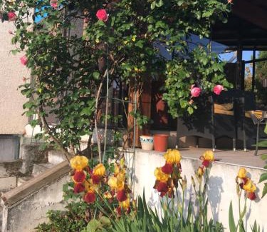 Sainte-Colombe Apartamento | La Colombe