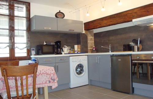 Beaulieu-sur-Dordogne Apartamento | La Correze, encantador apt. centro del pueblo medieval a pie hasta el río