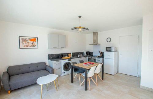Les Mathes Casa | LA CORVETTE Maison avec piscine/parking/wifi/plages 5kms