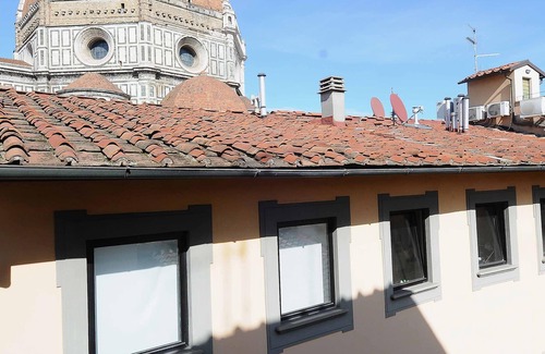 Duomo Apartamento | Apartamento con vistas al Duomo, ¡parece tocarlo!
