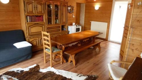 La Chapelle-de-Guinchay Apartamento | La Datcha d'Elena