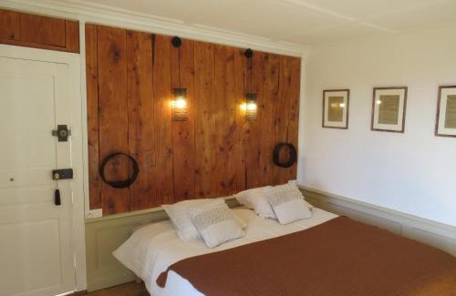 Saint-Chamant Cama Y Desayuno | La Demeure de Cyr